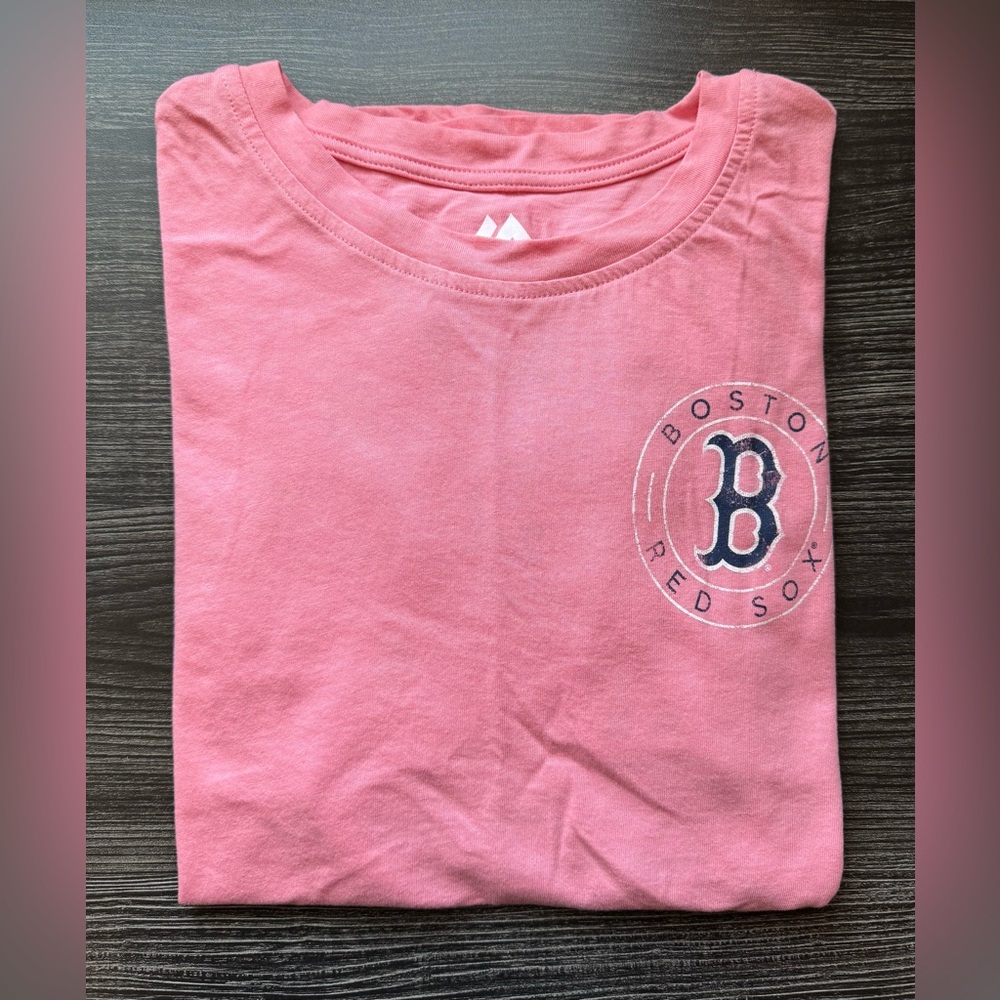 Majestic Pink Boston Red Sox T-Shirt